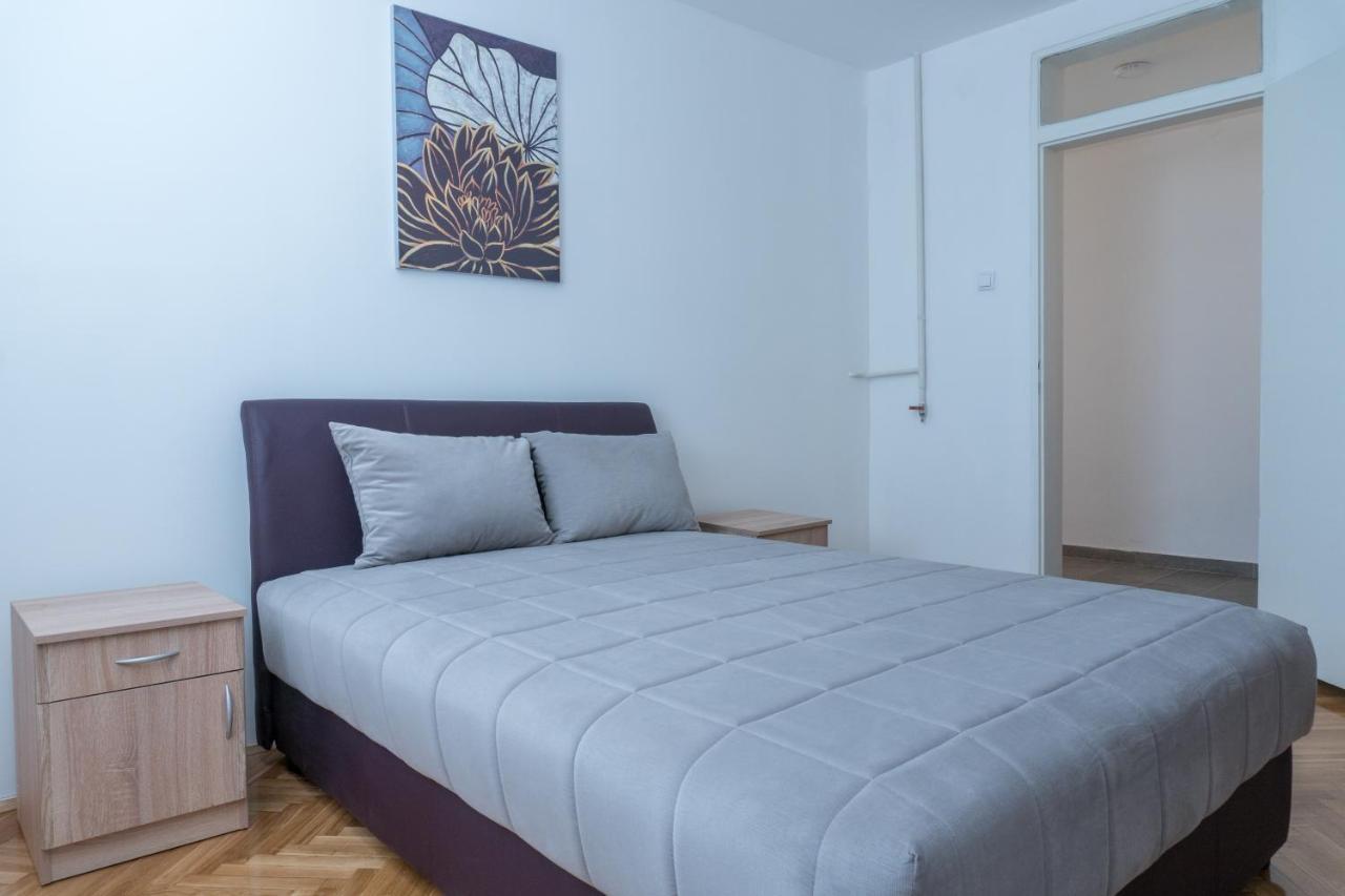 Gerardus Apartmani Vrsac Buitenkant foto